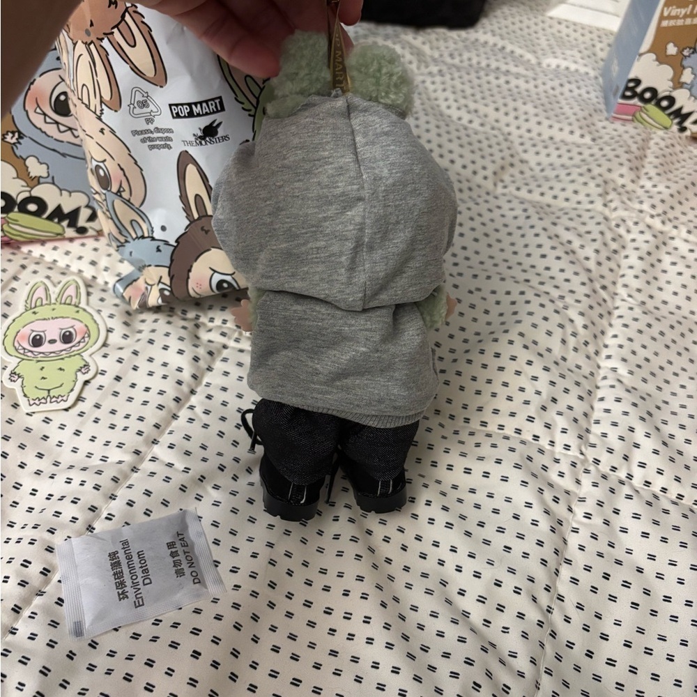 : : POP MART EXCITING MACARON CUSTOM LABUBU : : - Picture 5 of 16